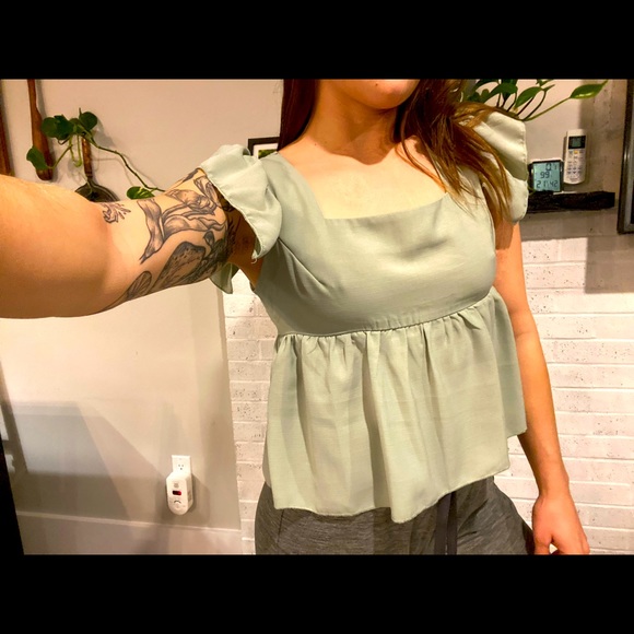 NWOT SHEIN Sage Green Top - Picture 5 of 5